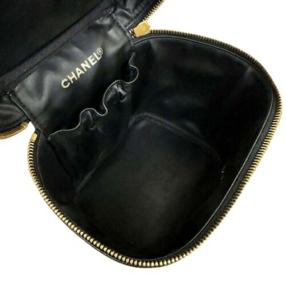 CHANEL Black Caviar Leather Vanity Bag - Picture 8 of 10